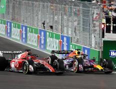 F1拉斯维加斯：维斯塔潘遭罚时+撞车，勒克莱尔极限超车成最好！