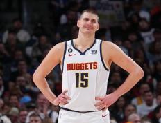 NBA ：鹈鹕115比110战胜掘金，我发现一个事实，原来鹈鹕才是掘金的克星